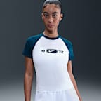 Nike Sportswear Chill Knit Women's Slim Graphic T-Shirt. Nike CA